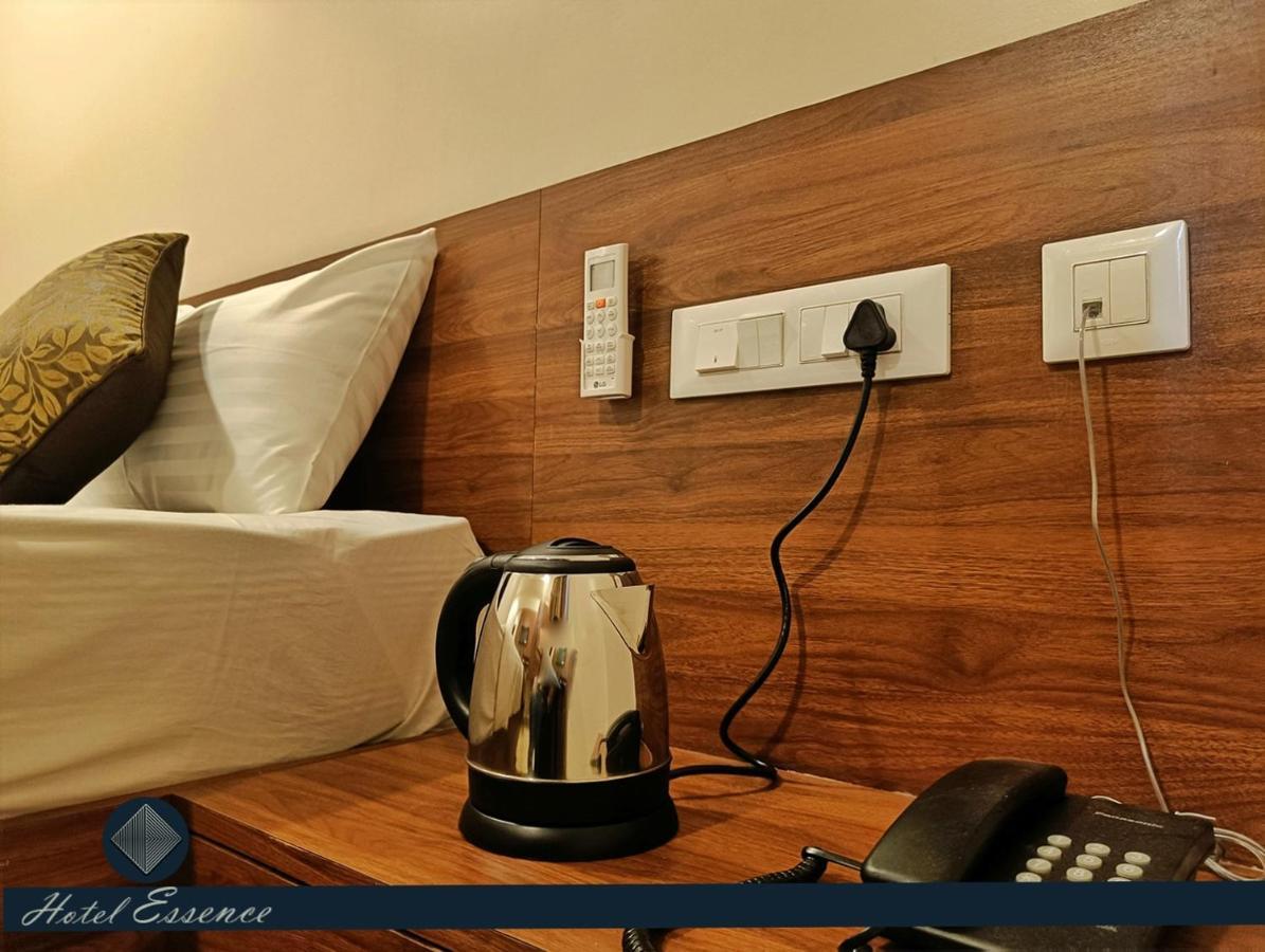 Hotel Essence Vellore Exteriör bild